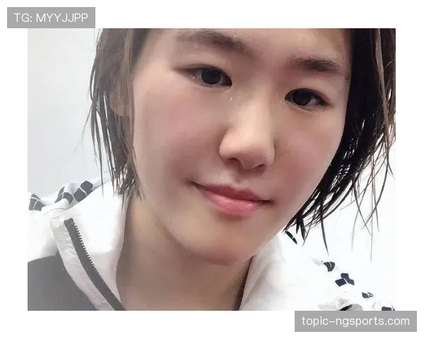 叶诗文训练完直接拎爱马仕去吃火锅?